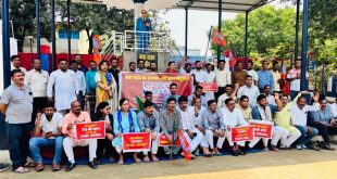 अंबेडकर के अपमान पर भाजपा में उबाल, अंबेडकर प्रतिमा के सामने किया धरना प्रदर्शन