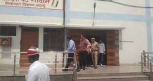 जिला निर्वाचन अधिकारी ने किया ईवीएम व वीवीपीएटी वेयरहाउस का बाह्य निरीक्षण