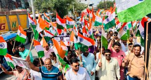 भारतीय जनता पार्टी के प्रदेश व्यापी आवाहन पर पूर्व विधायक कुशाग्र सागर के नेतृत्व में नगर में विशाल तिरंगा यात्रा बैंड बाजे के साथ निकाली गई