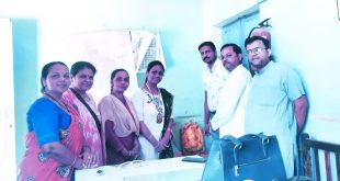 जायंट्स ग्रुप ऑफ बिसौली रॉयल्स ने केडी मोंटेसरी स्कूल में चल रहे समर कैंप के द्वितीय दिवस पर जायंट्स ग्रुप के यूनिट डायरेक्टर अनुपम वार्ष्णेय व ग्रुप के प्रेसिडेंट राहुल वार्ष्णेय ने गणपति जी के समक्ष दीप जलाकर कार्यक्रम का शुभारंभ किया