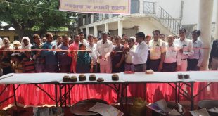 बिसौली में पालिका अध्यक्ष अबरार अहमद के नेतृत्व में भंडारे का आयोजन