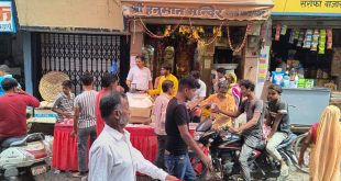 84 घंटा हनुमान मंदिर पर आज मंगलवार को बड़ा मंगल (बुढ़वा  मंगल) का पर्व भक्ति भाव एवं धूमधाम से मनाया गया