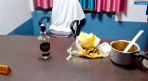 उझानी सीएचसी में शराब मुर्गा पार्टी की जांच विवादित रहे एसीएमओ पर क्या होगी कार्रवाई