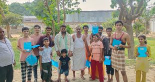 समाजसेवी दिनेश चंद्र शर्मा की द्वितीय पुण्यतिथि पर वस्त्र वितरण,शरबत एवं नाश्ता वितरण,पाठय सामग्री का वितरण,पौधारोपण एव गौसेवा कार्यक्रम का आयोजन किया गया।